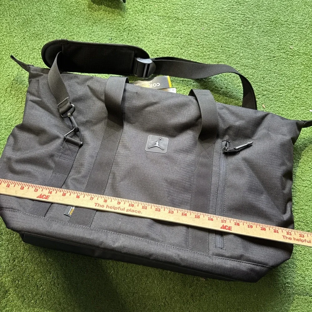 New NIKE JORDAN Cordura Franchise Logo Duffel Bag Dark Smoke Grey MA0900-G9Q NWT
